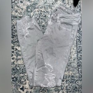 American Eagle Grey Ripped Jegging